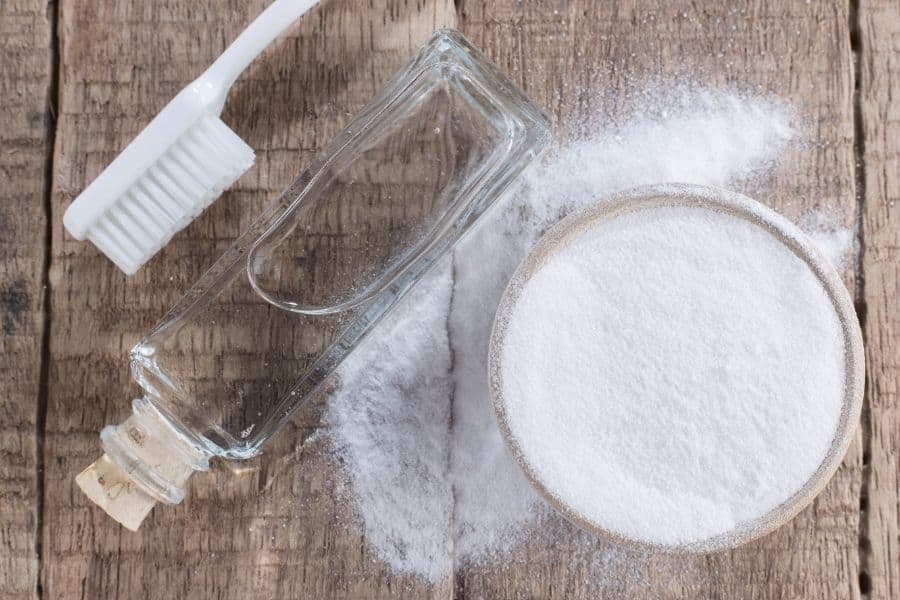 baking soda and vinegar for pet stains