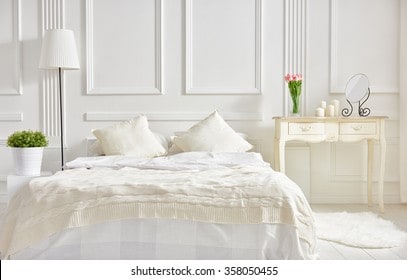 What temperature should I wash white bed sheets on?