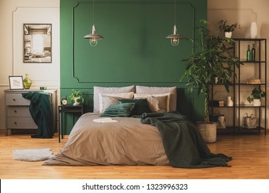 How Do You Refurbish A Wood Bed?