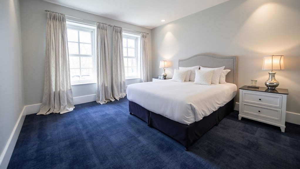 blue carpet bedroom decor