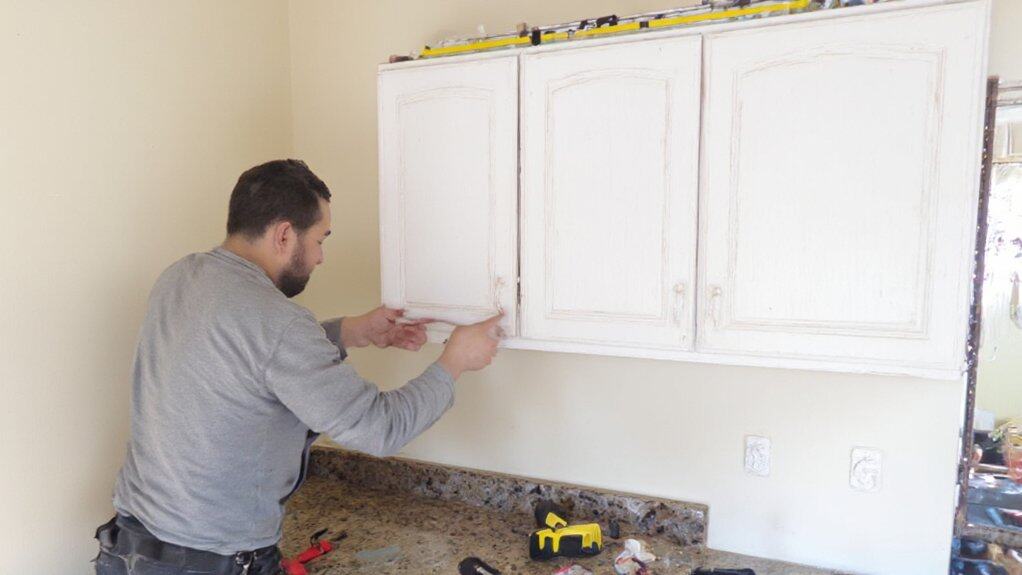 installing kitchen cabinets effectively